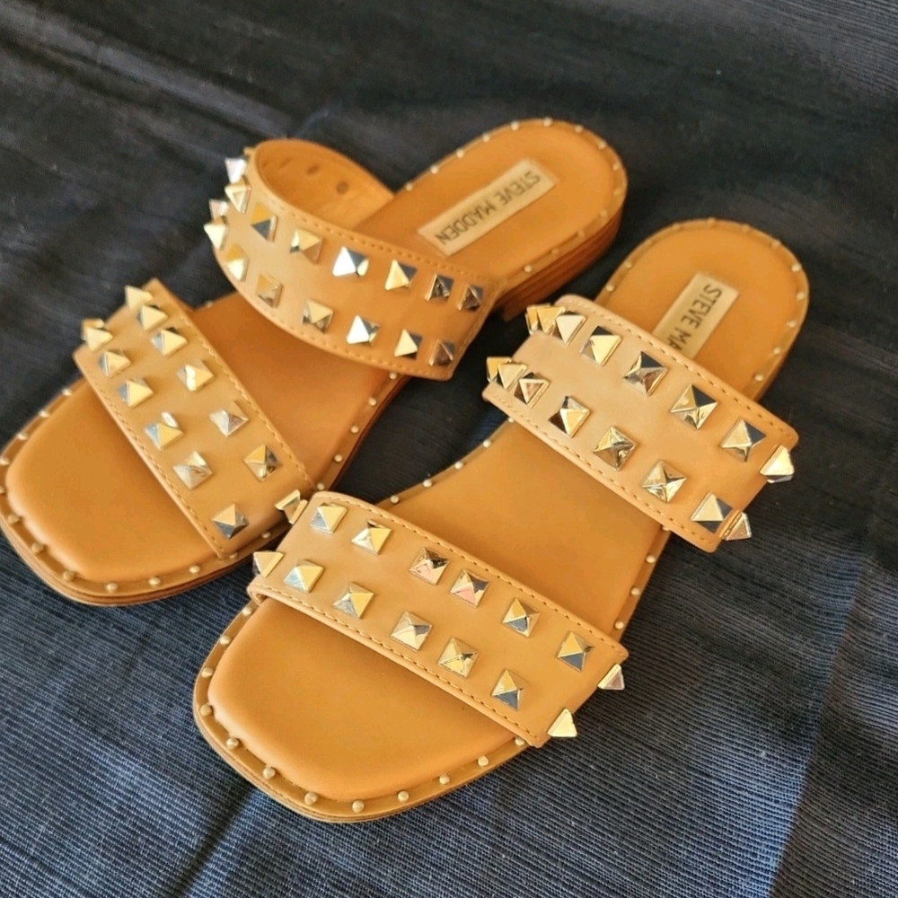 Steve Madden Camel Studded Slides